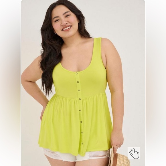 Torrid Babydoll Super Soft Scoop Neck Button-Front Tank Size 2 - Picture 1 of 9